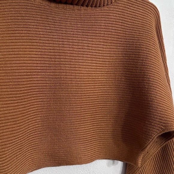 House of Harlow 1960 Revolve Cropped Turtleneck Sweater Size S/P Cognac Brown - Picture 5 of 10